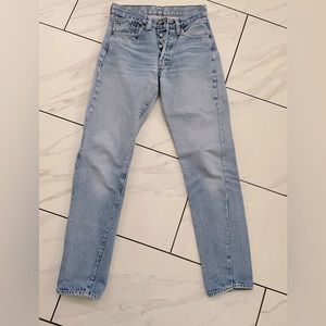 Vintage 90’s 501 Levi’s. Size 25x28